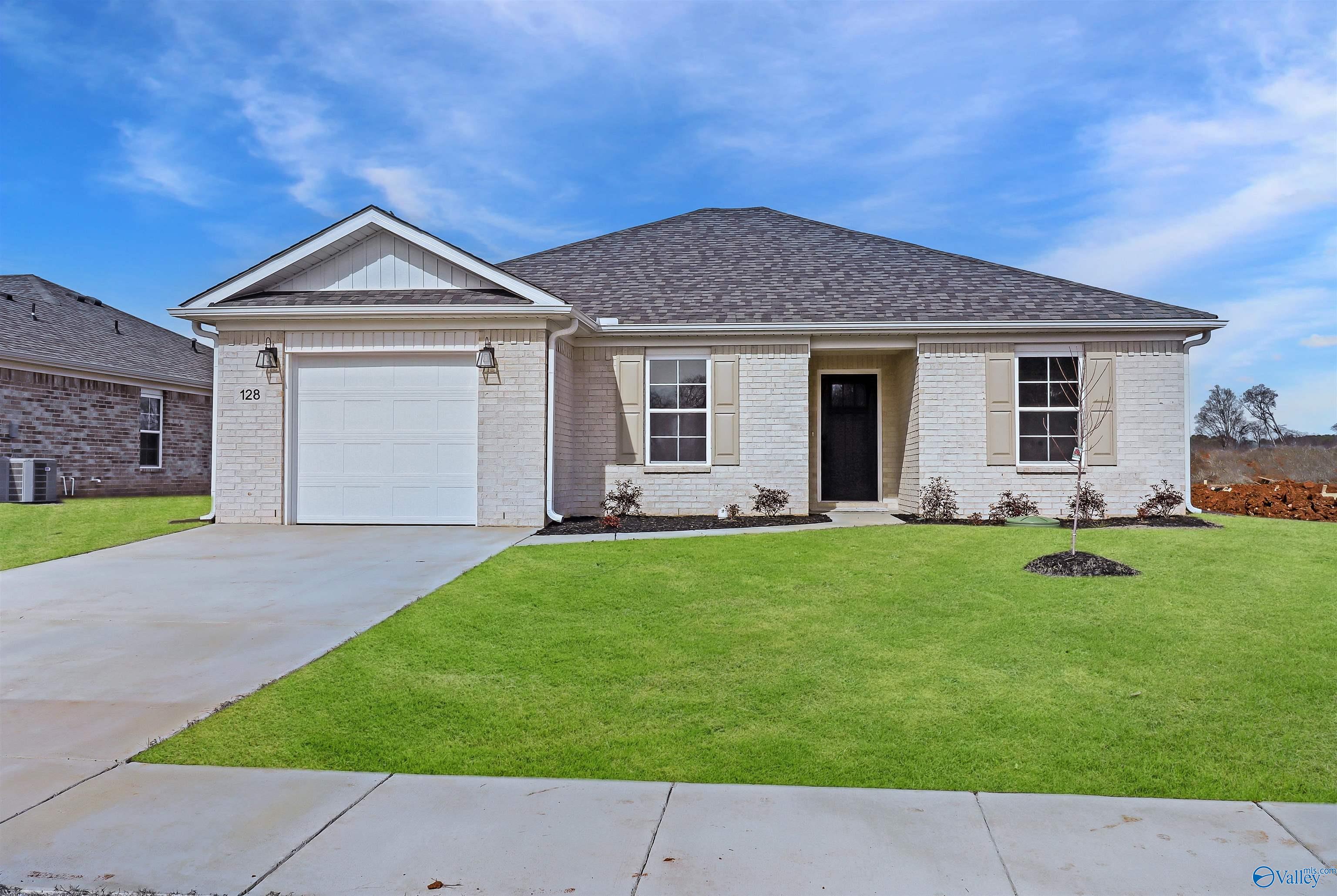 127 Domingues Avenue, Meridianville, Alabama image 1