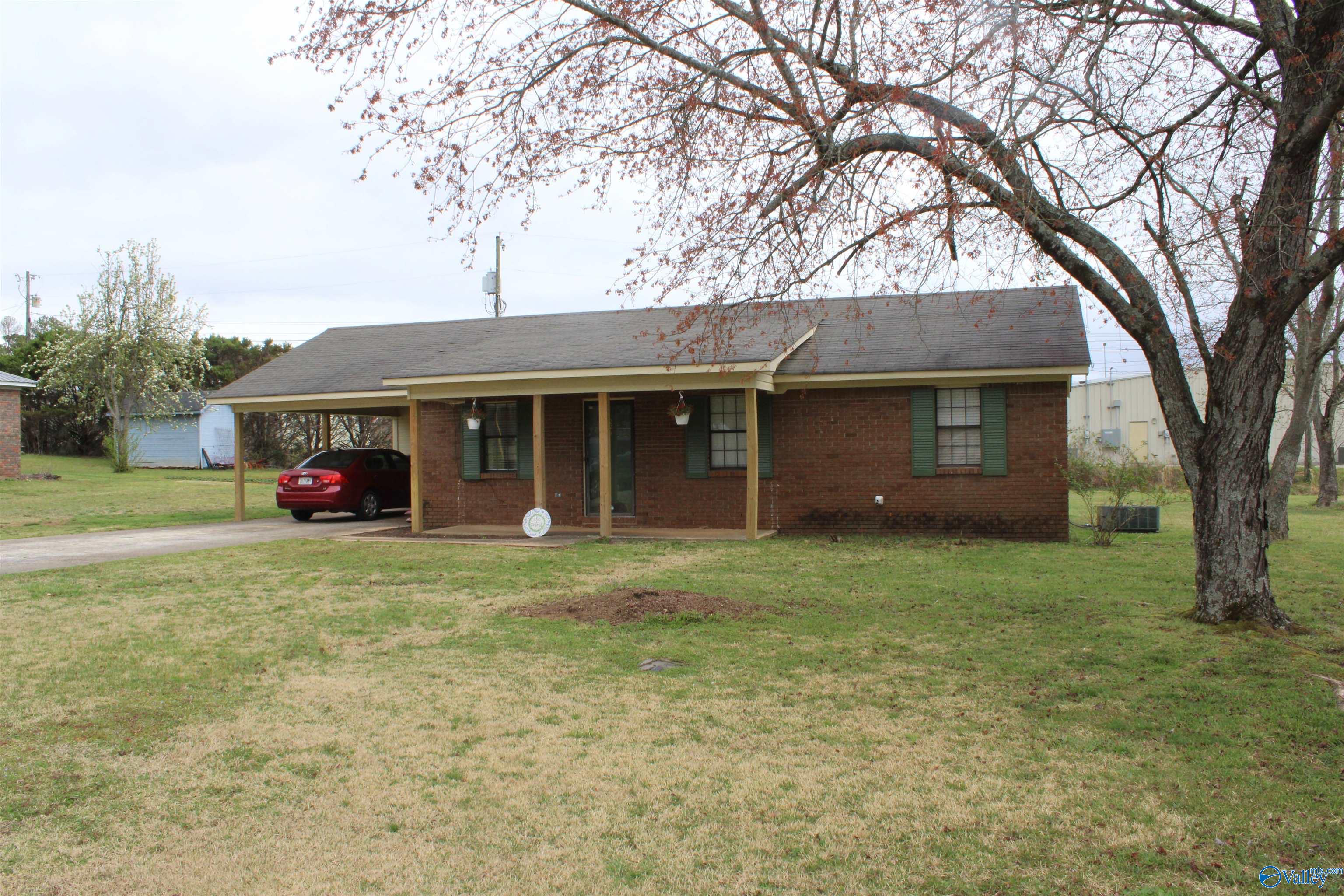 221 Nanela Drive, Moulton, Alabama image 1