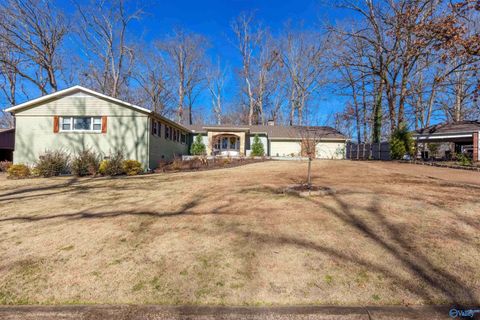 Homes For Sale - 126 Patsy Drive<br/> Lauderdale County, Florence, AL 35633