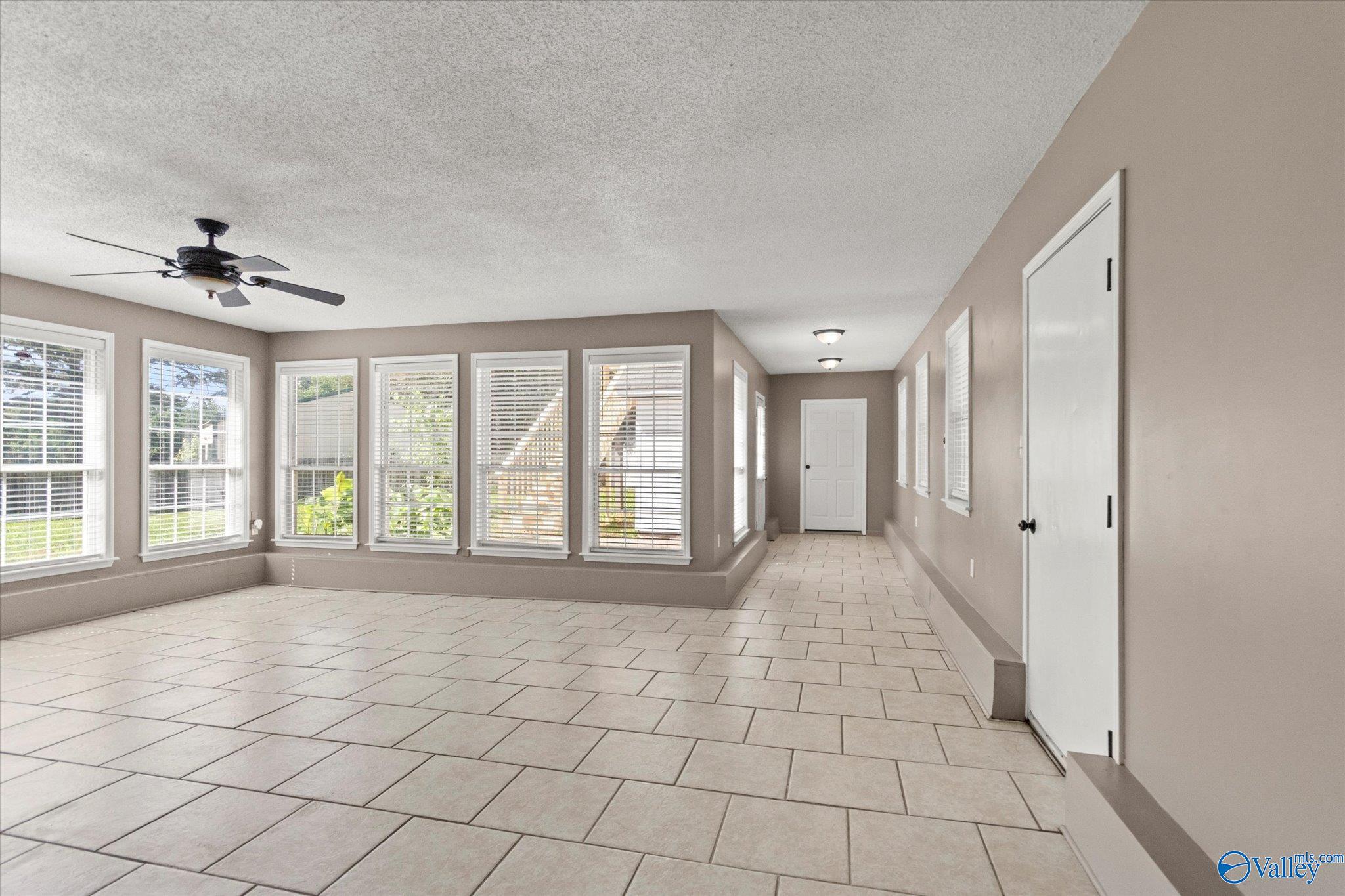 1105 Oakwood Street, Hartselle, Alabama image 7