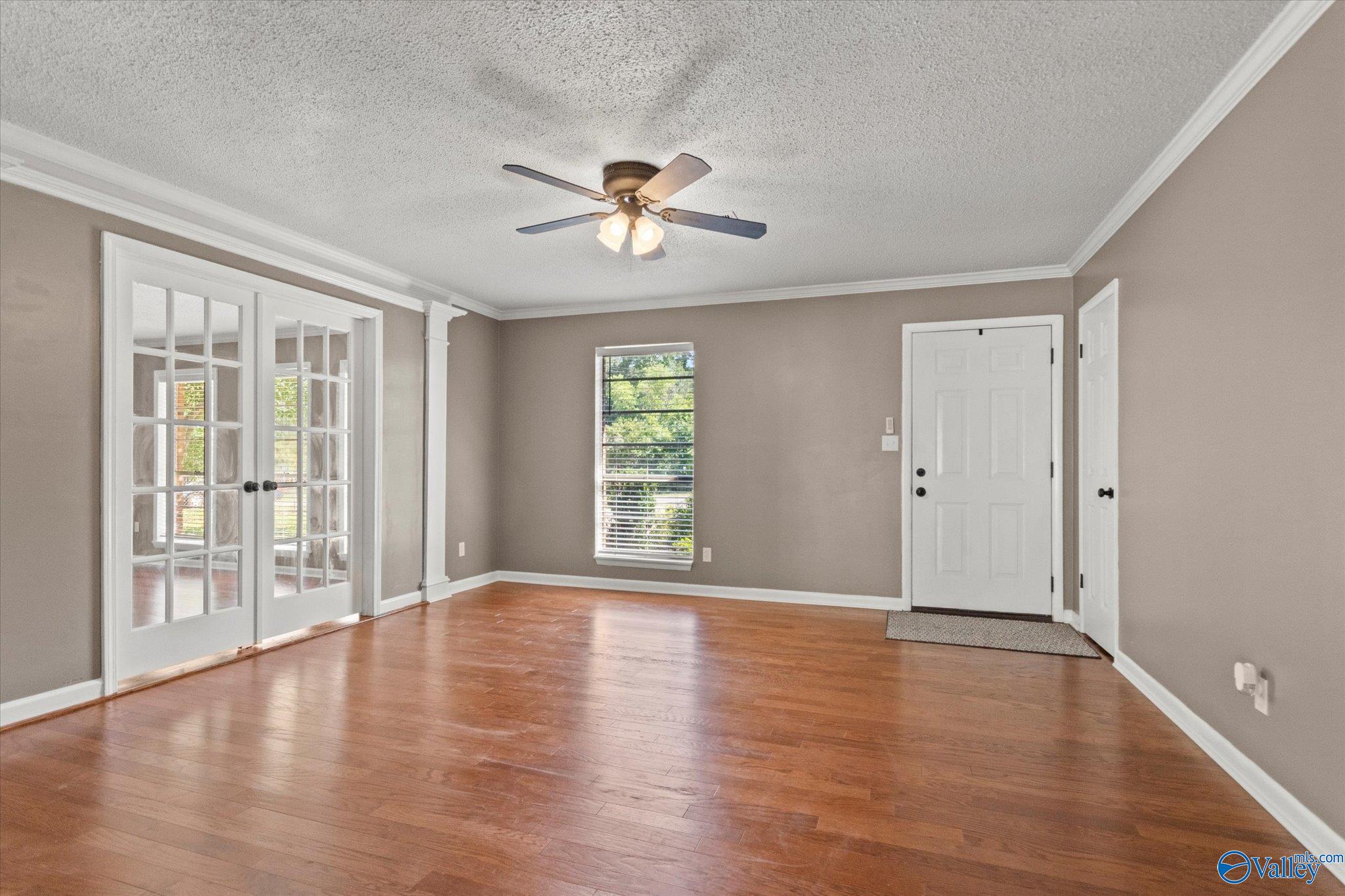 1105 Oakwood Street, Hartselle, Alabama image 5