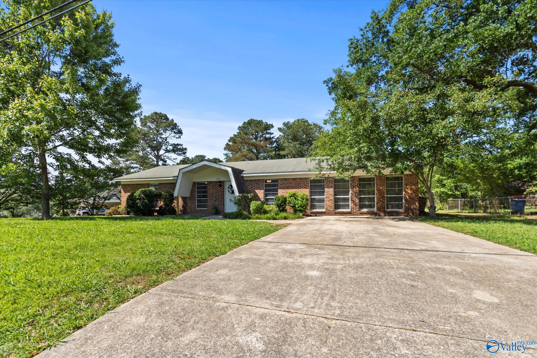 1105 Oakwood Street, Hartselle, Alabama image 43
