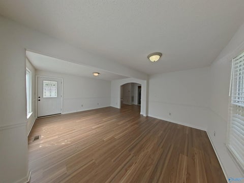 Homes For Sale - 2407 Kildare Street<br/> Huntsville, AL 35811