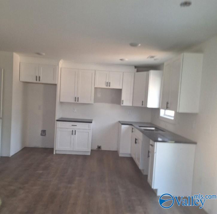 2005 Sunset Drive NW