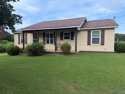 Homes For Sale - 16516 Hampton Lane<br/> Limestone County, Athens, AL 35611