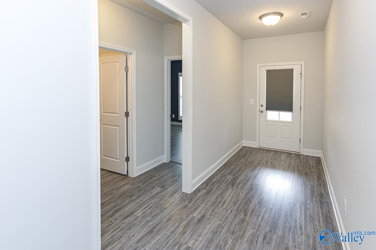 125 River Springs Court - Photo 4