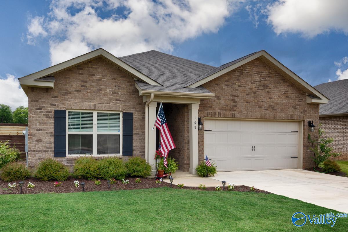 108 Derbyshire Drive, New Market, Alabama image 2