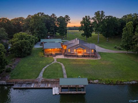 Homes For Sale - 10008 Motter Drive<br/> Limestone County, Athens, AL 35611