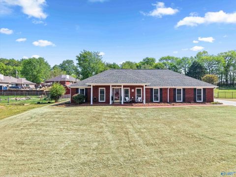 Homes For Sale - 121 Anita Drive<br/> Madison, AL 35757