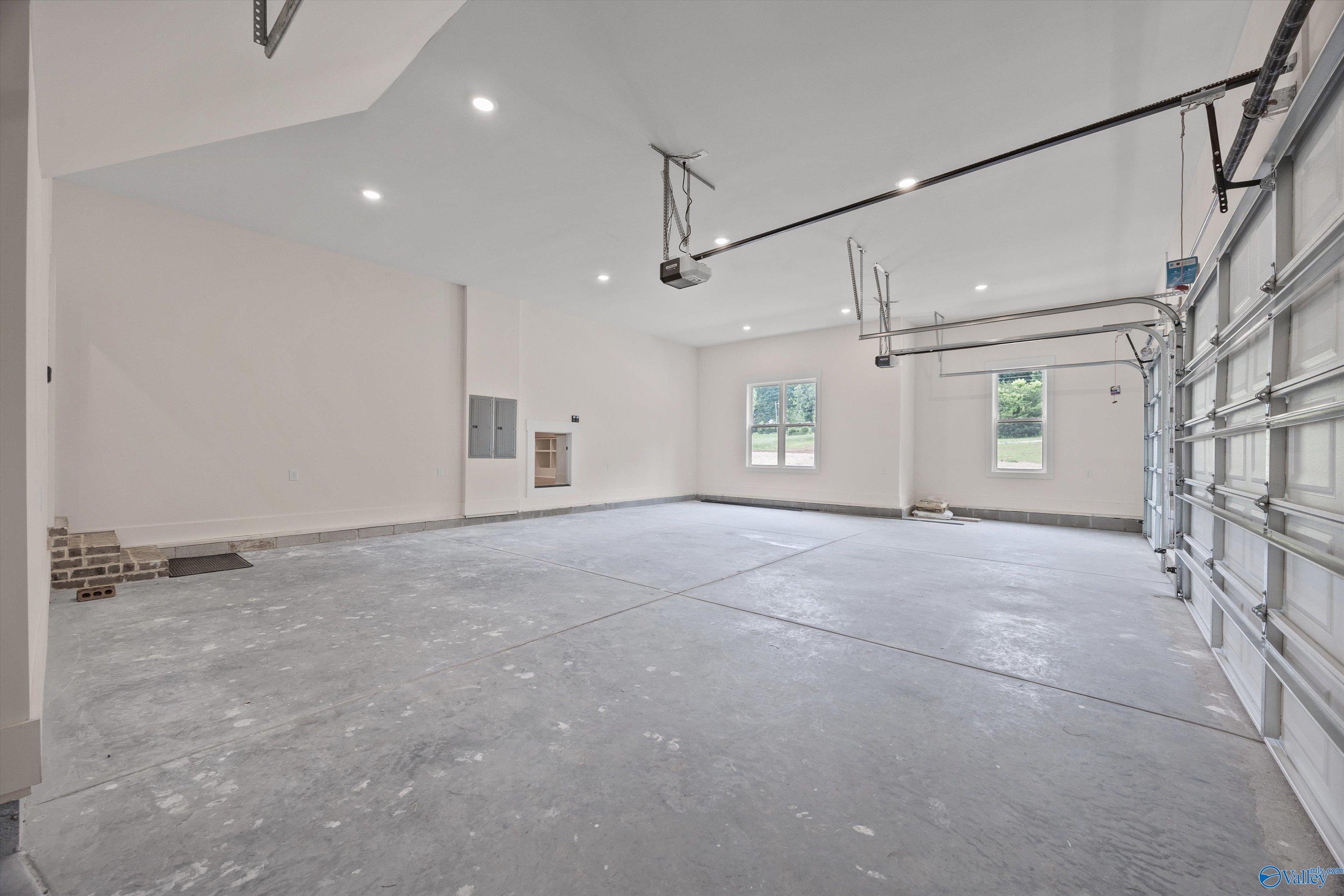 185 N Greenway Drive, Trinity, Alabama image 38