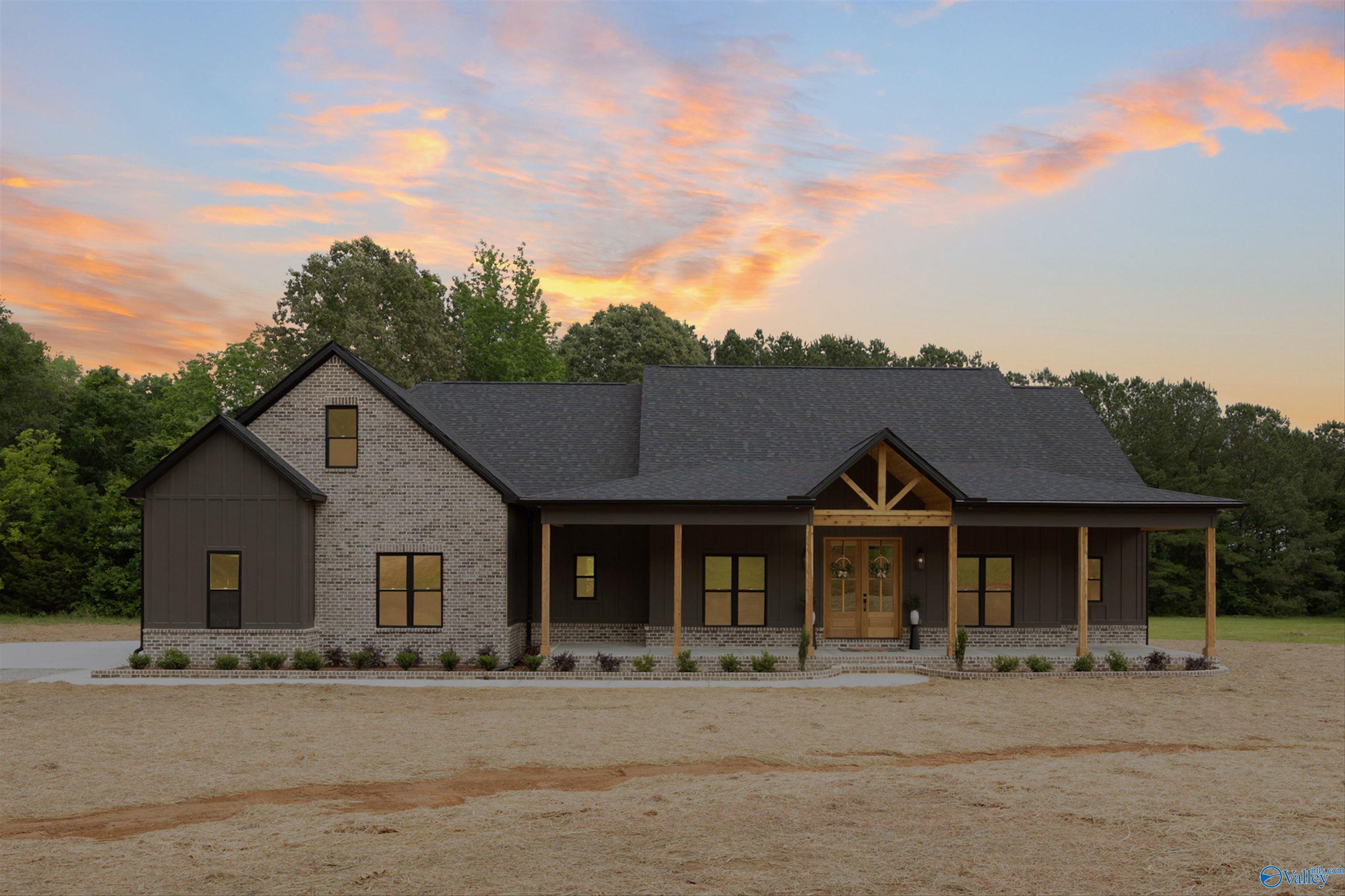 185 N Greenway Drive, Trinity, Alabama image 2