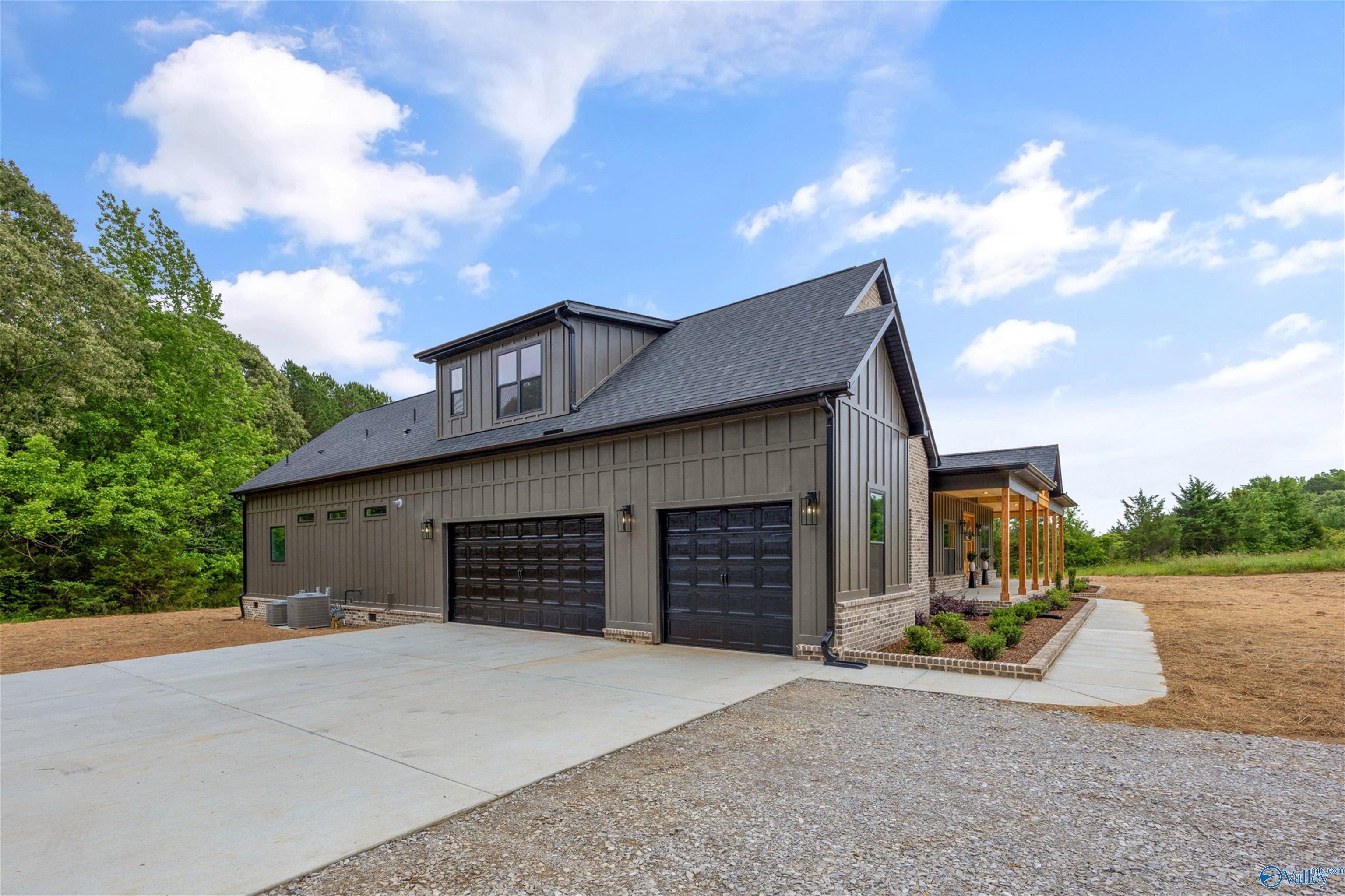 185 N Greenway Drive, Trinity, Alabama image 3