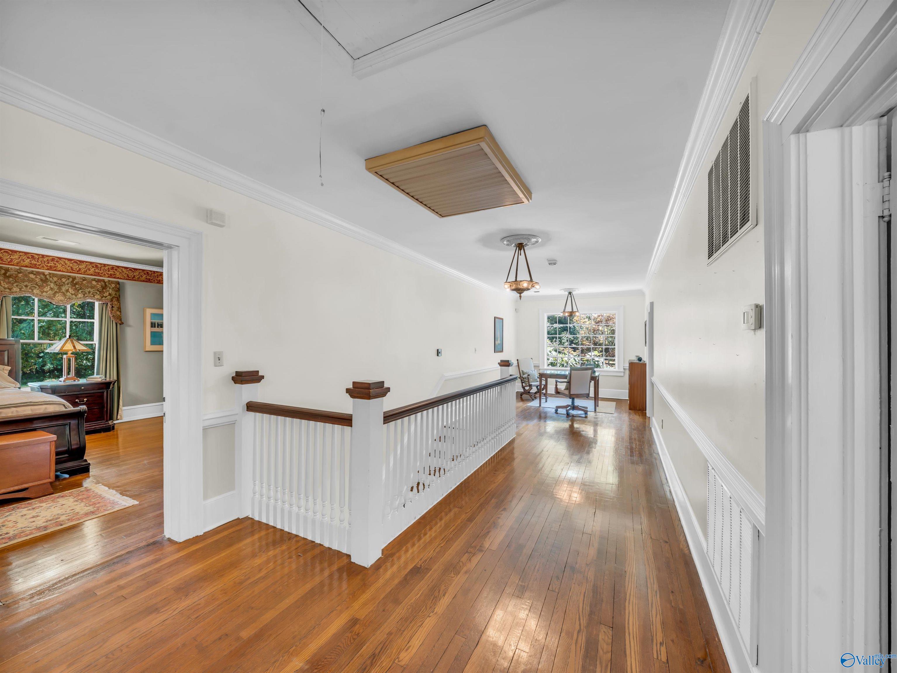 Scottsboro, Alabama 35768, United States, 4 Bedrooms Bedrooms, ,3 BathroomsBathrooms,Residential,Active,173812