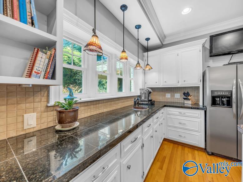 Scottsboro, Alabama 35768, United States, 4 Bedrooms Bedrooms, ,3 BathroomsBathrooms,Residential,Active,173812