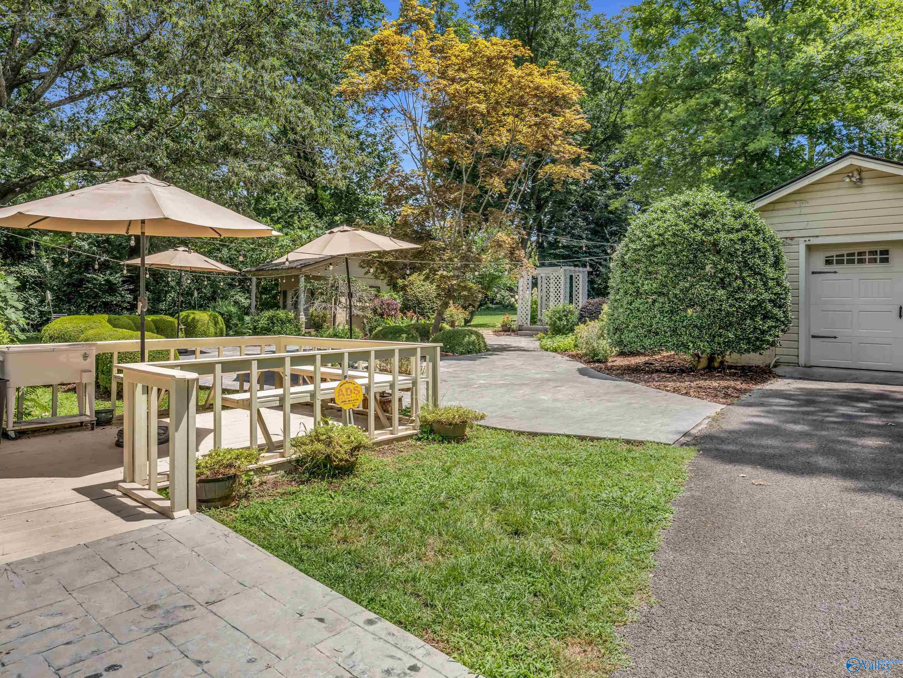 Scottsboro, Alabama 35768, United States, 4 Bedrooms Bedrooms, ,3 BathroomsBathrooms,Residential,Active,173812