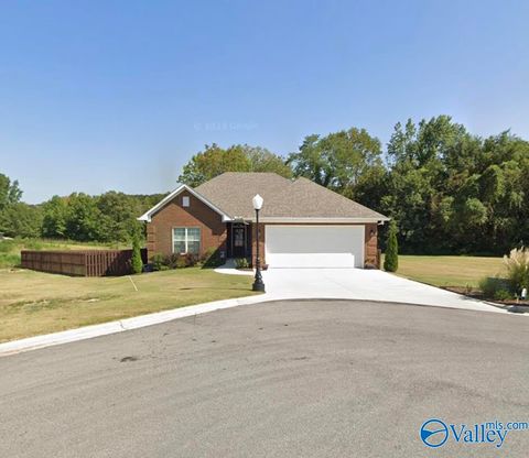312 Stratford Circle Arab AL 35016