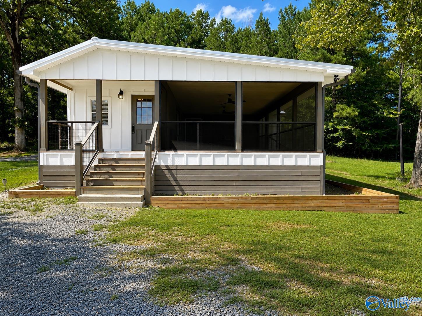 606 County Road 478