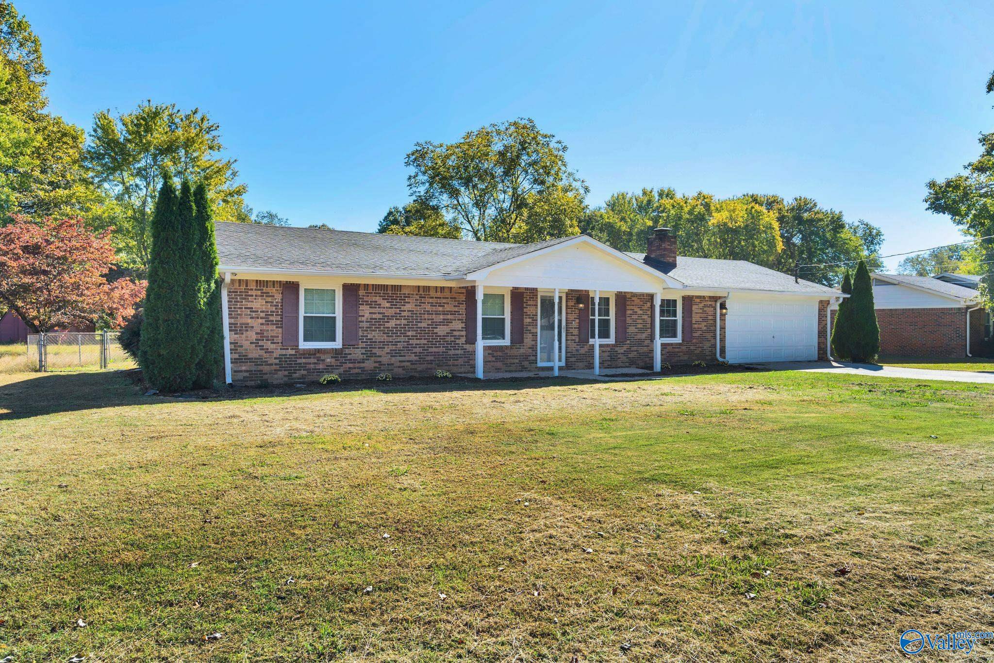 881 Moontown Road, Brownsboro, Alabama image 2