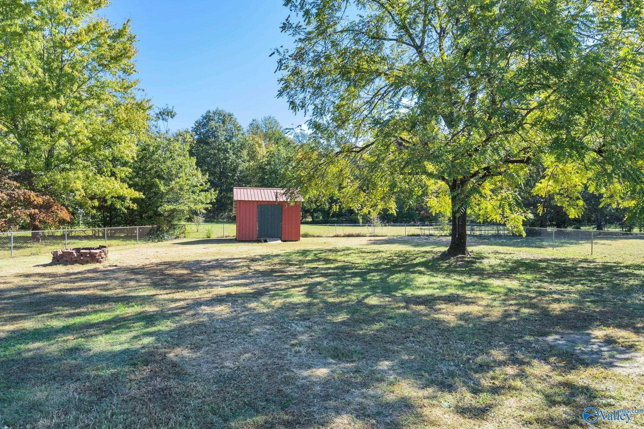 881 Moontown Road, Brownsboro, Alabama image 34