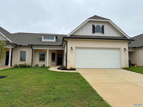 Townhouse For Rent - 311 Cornstalk Circle<br/> Madison, AL 35758