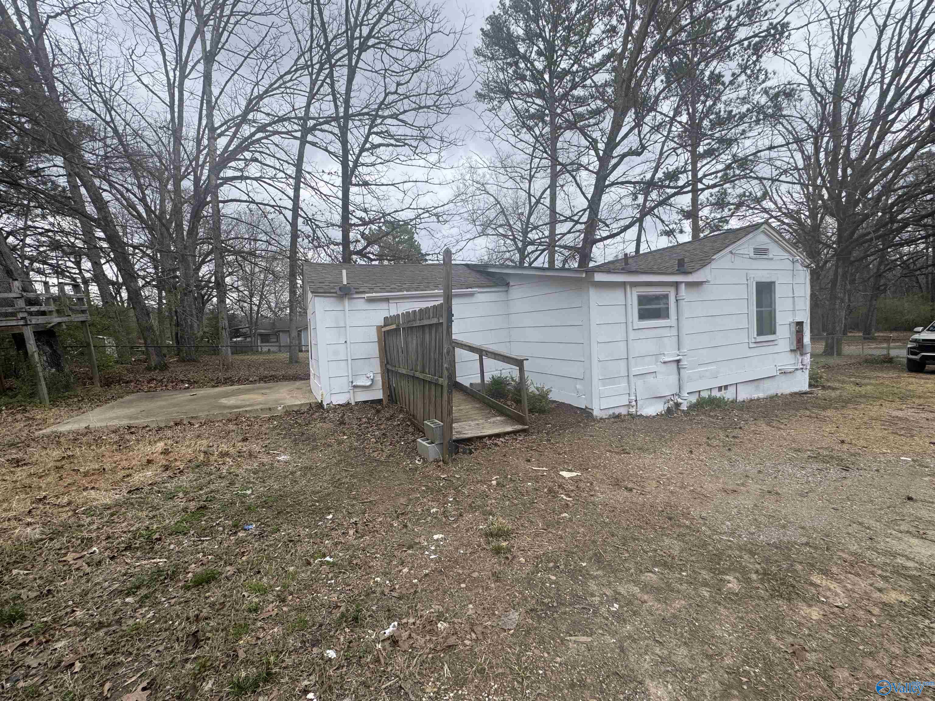 311 Albany Avenue, Gadsden, Alabama image 7