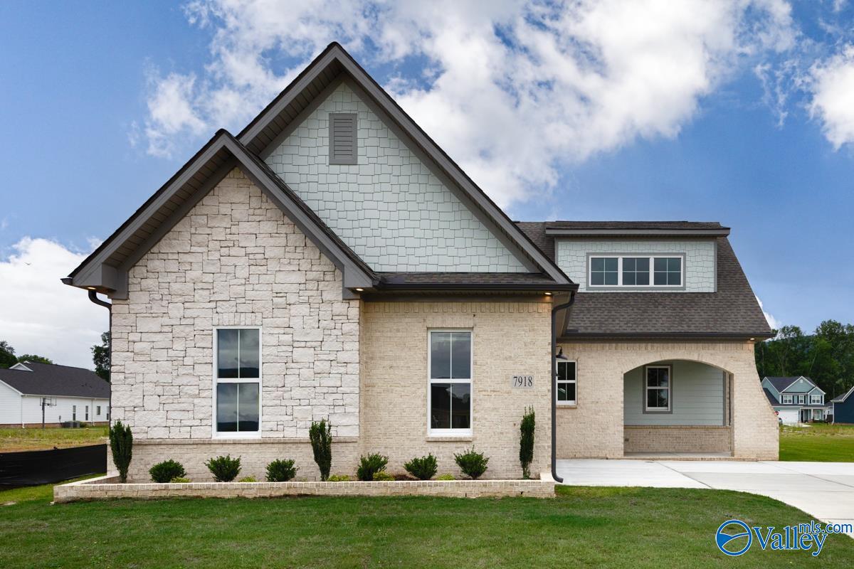 7918 Autumn Glen Drive, Owens Cross Roads, Alabama image 2