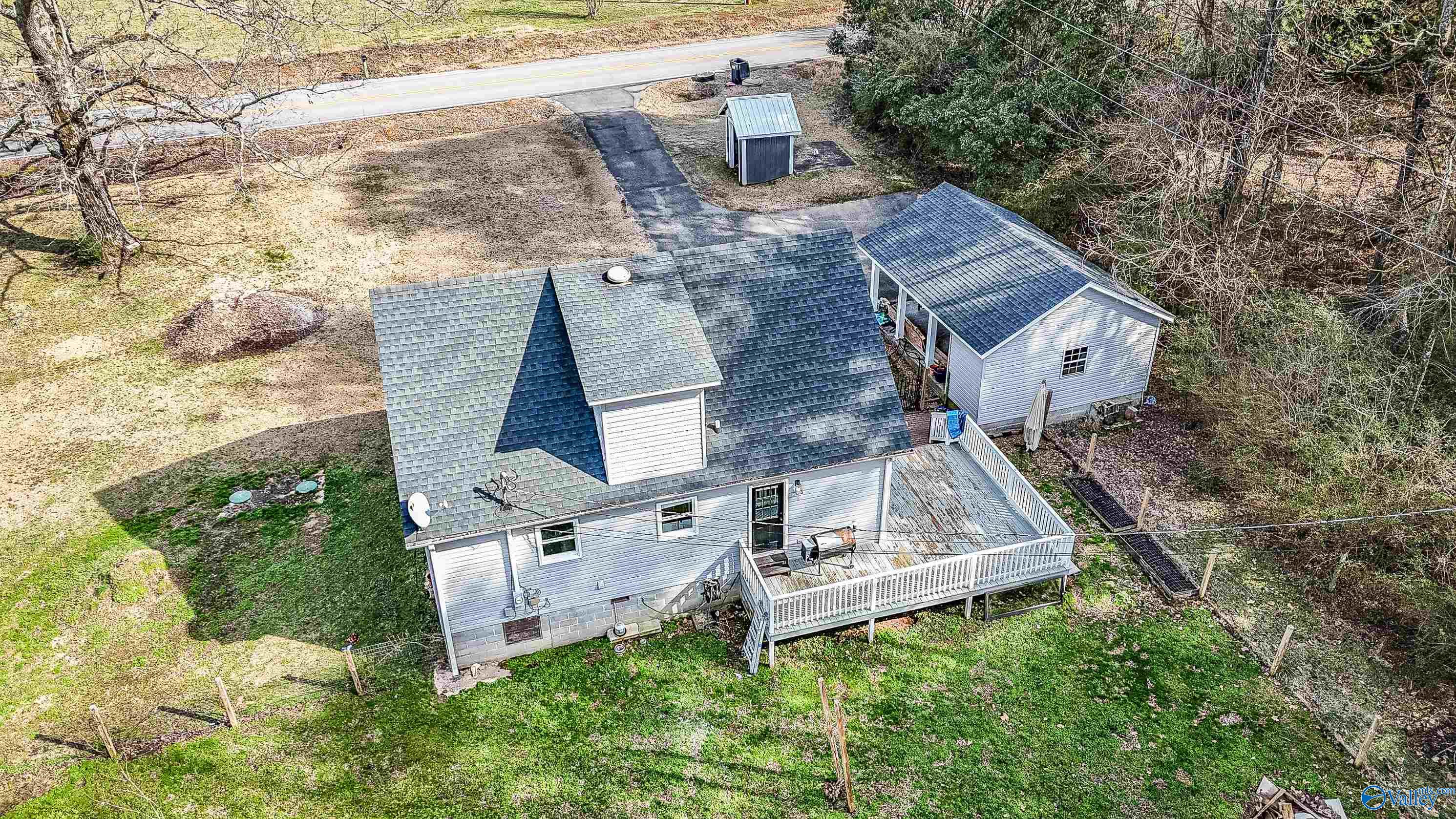 230 Perkins Wood Road, Hartselle, Alabama image 2