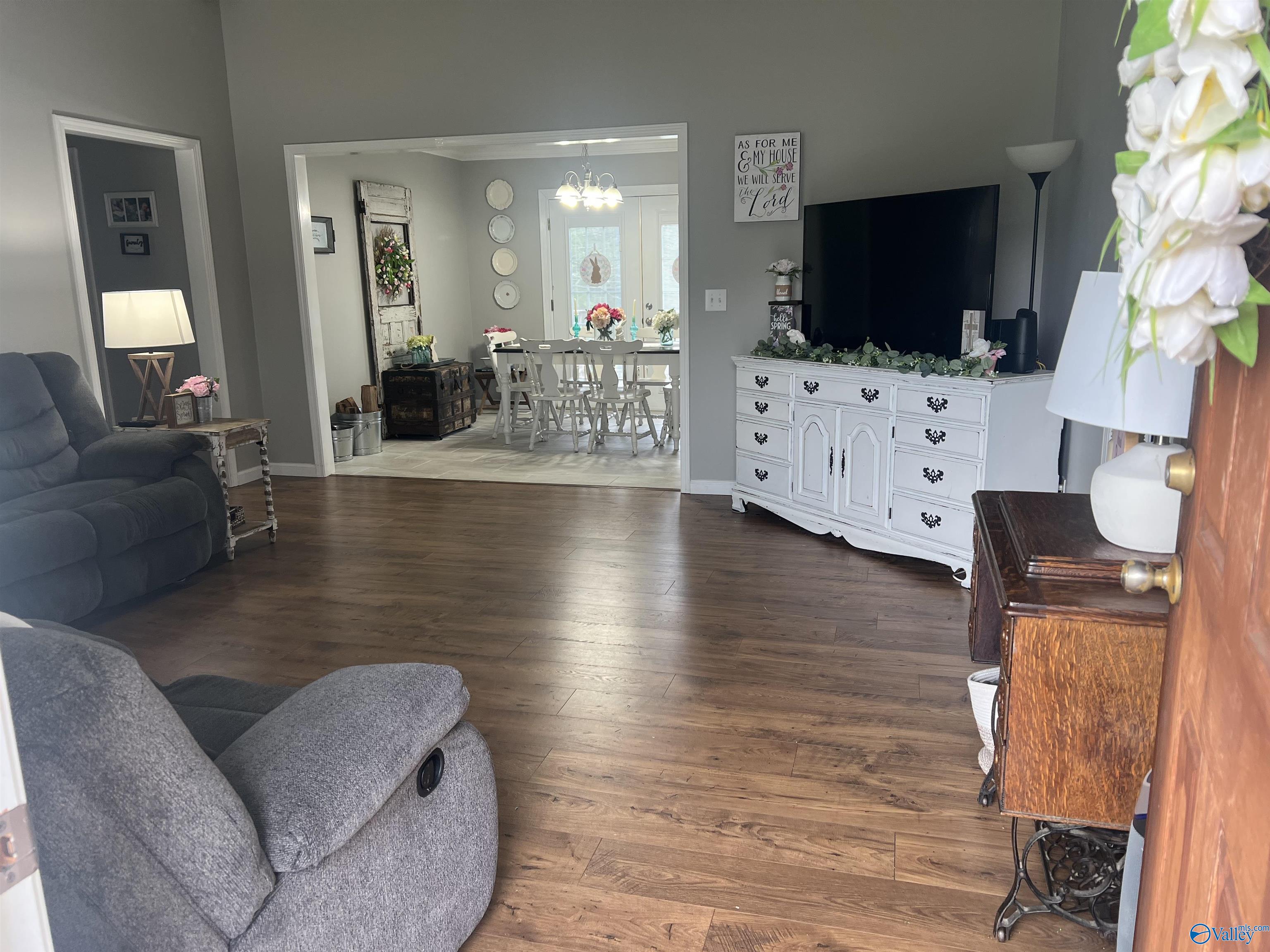 653 Halston Road, Arab, Alabama image 2