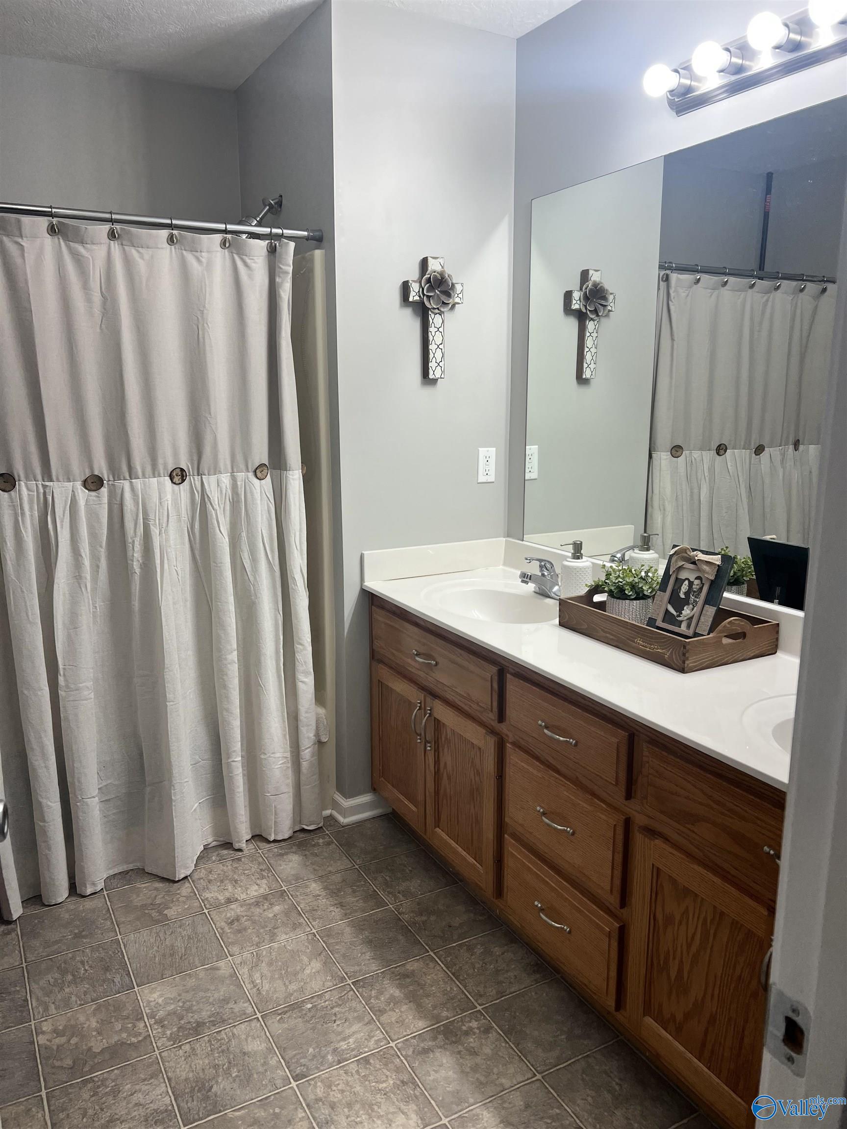 653 Halston Road, Arab, Alabama image 10