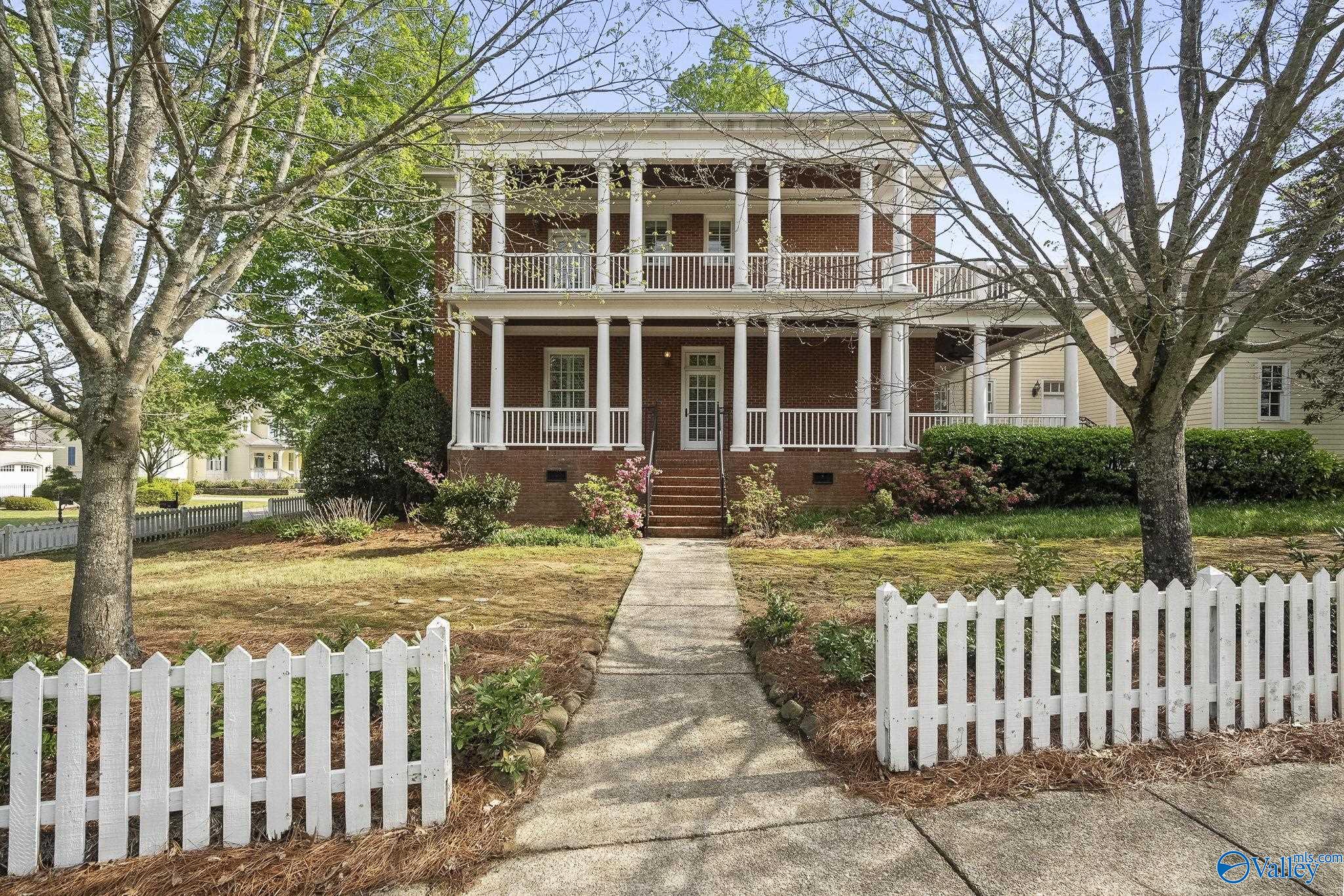 36 Ledge View Drive, Huntsville, Alabama image 1