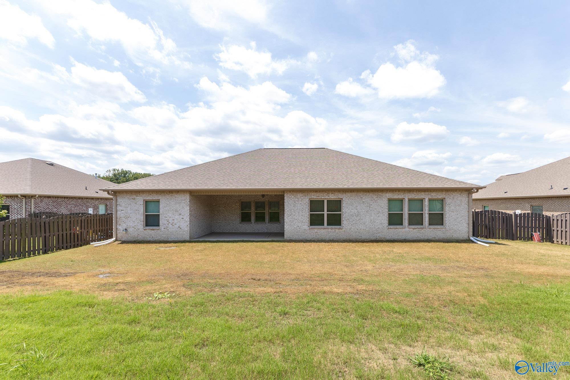 7040 Regency Lane, Gurley, Alabama image 32