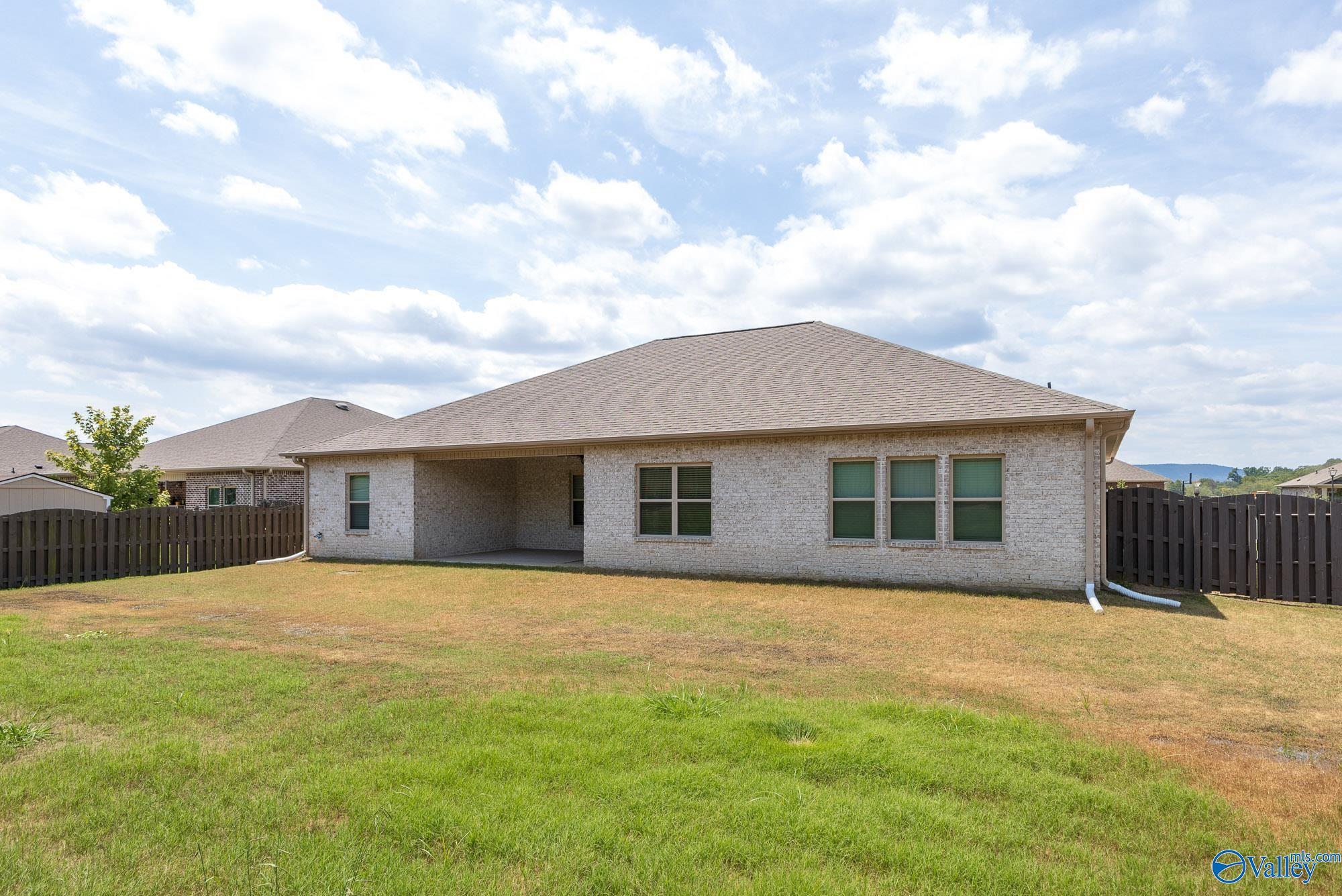 7040 Regency Lane, Gurley, Alabama image 31
