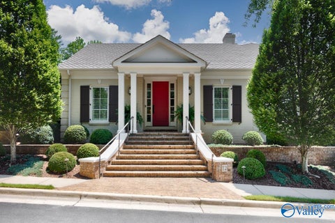 Homes For Sale - 12 Revere Way<br/> Huntsville, AL 35801