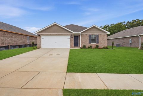 Homes For Rent - 157 List Road<br/> Huntsville, AL 35810