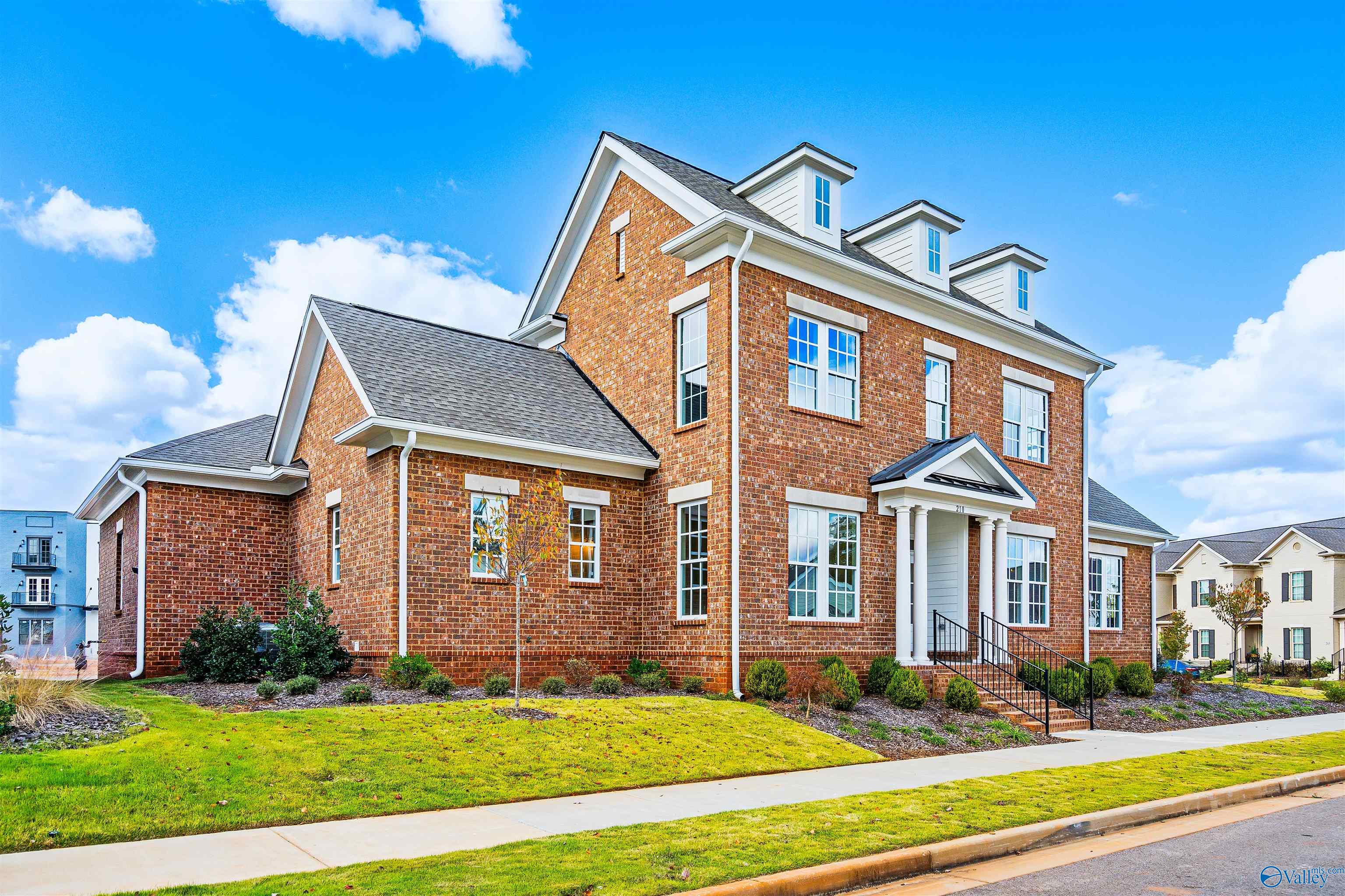 210 Saint Louis Street