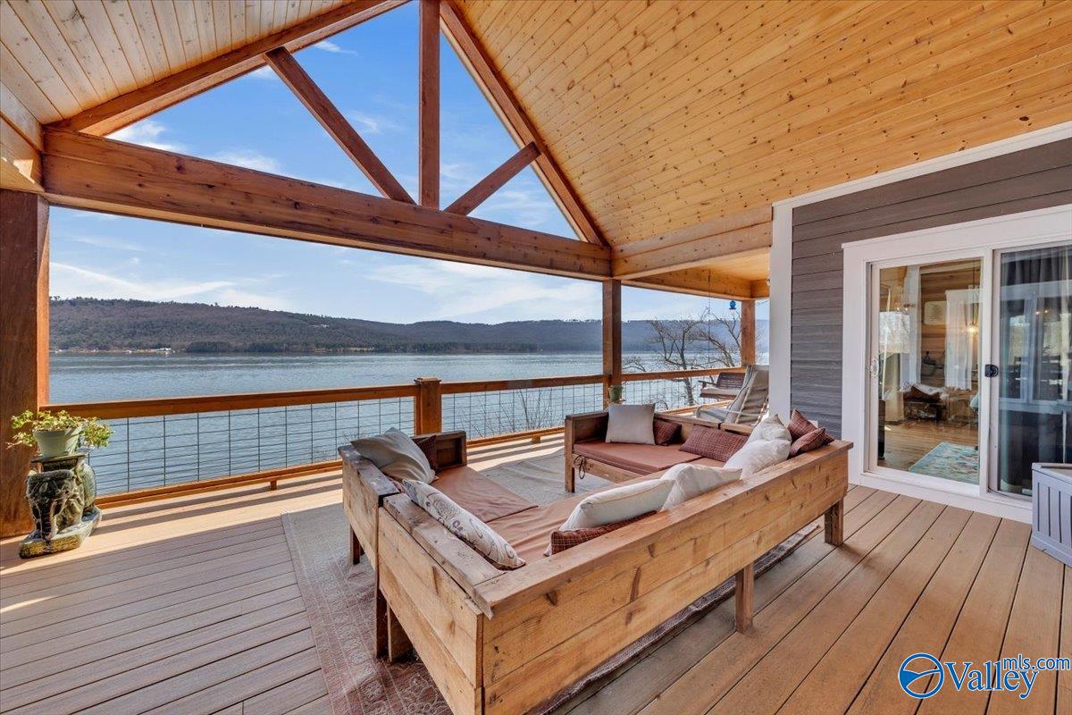 Scottsboro, Alabama, 35769, United States, 5 Bedrooms Bedrooms, ,7 BathroomsBathrooms,Residential,Active,2023896