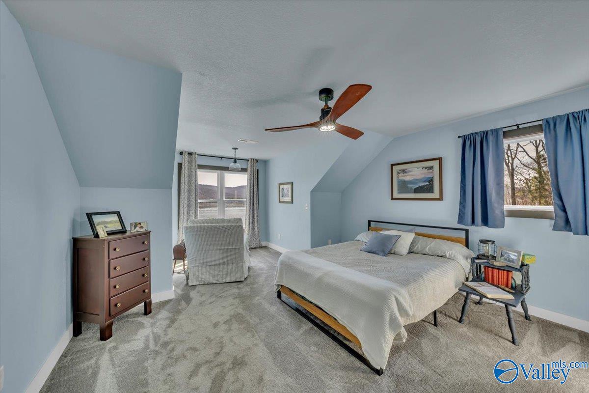 Scottsboro, Alabama, 35769, United States, 5 Bedrooms Bedrooms, ,7 BathroomsBathrooms,Residential,Active,2023896