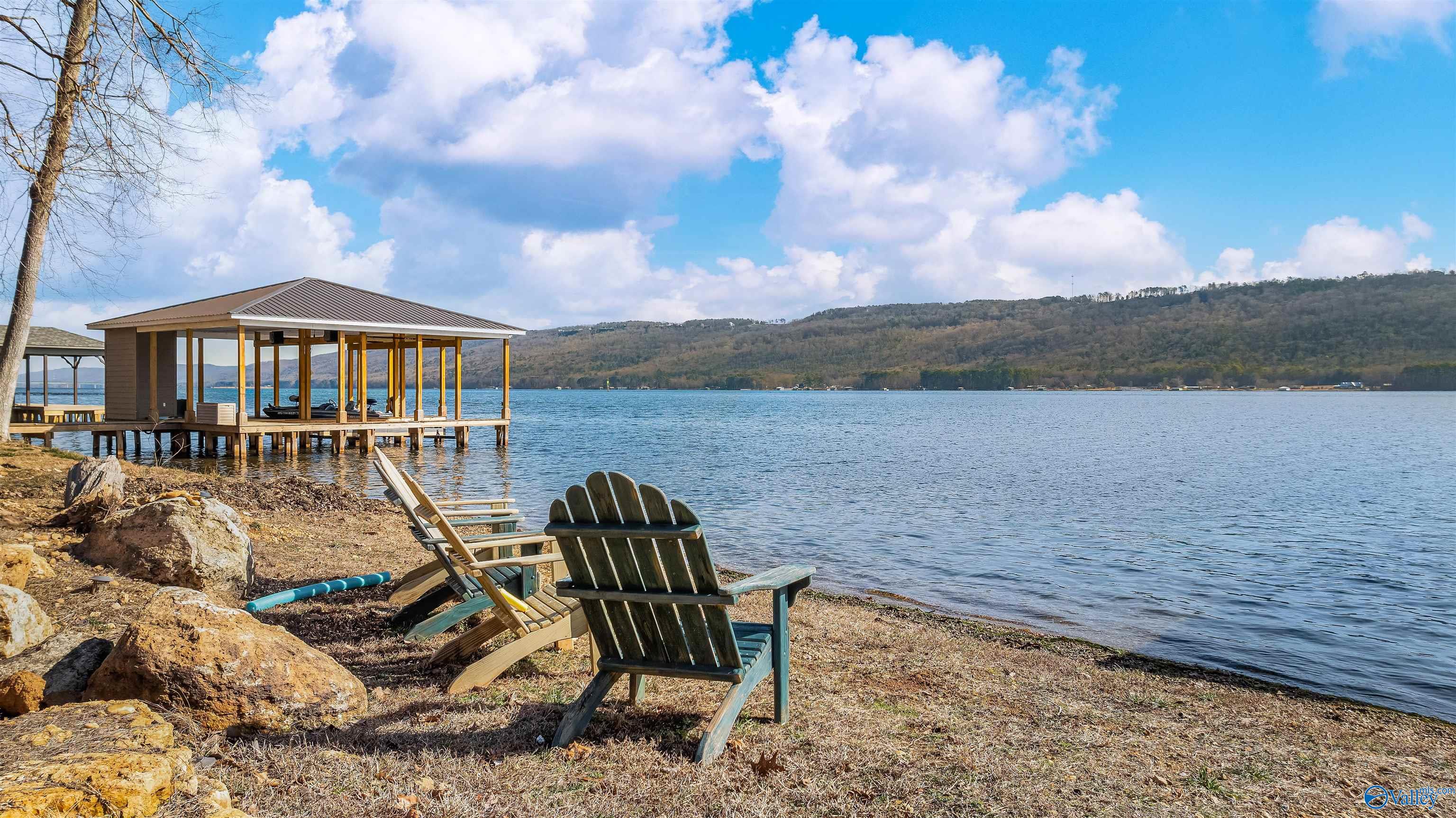 Scottsboro, Alabama, 35769, United States, 5 Bedrooms Bedrooms, ,7 BathroomsBathrooms,Residential,Active,2023896