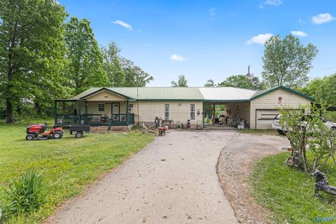 Homes For Sale - 298 County Road 434<br/> Moulton, AL 35650