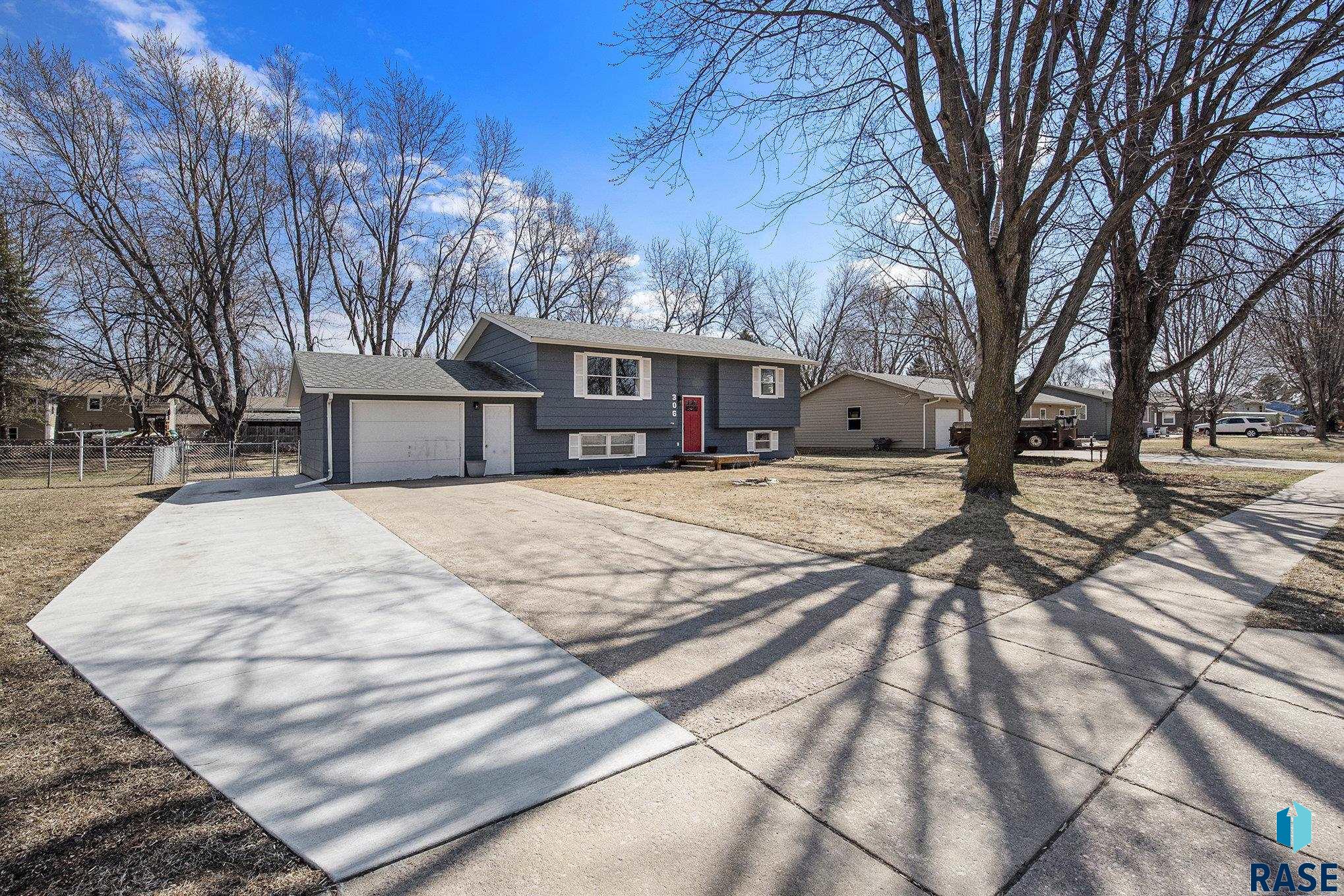 306 N Joseph Ave Avenue, Tea, South Dakota image 2
