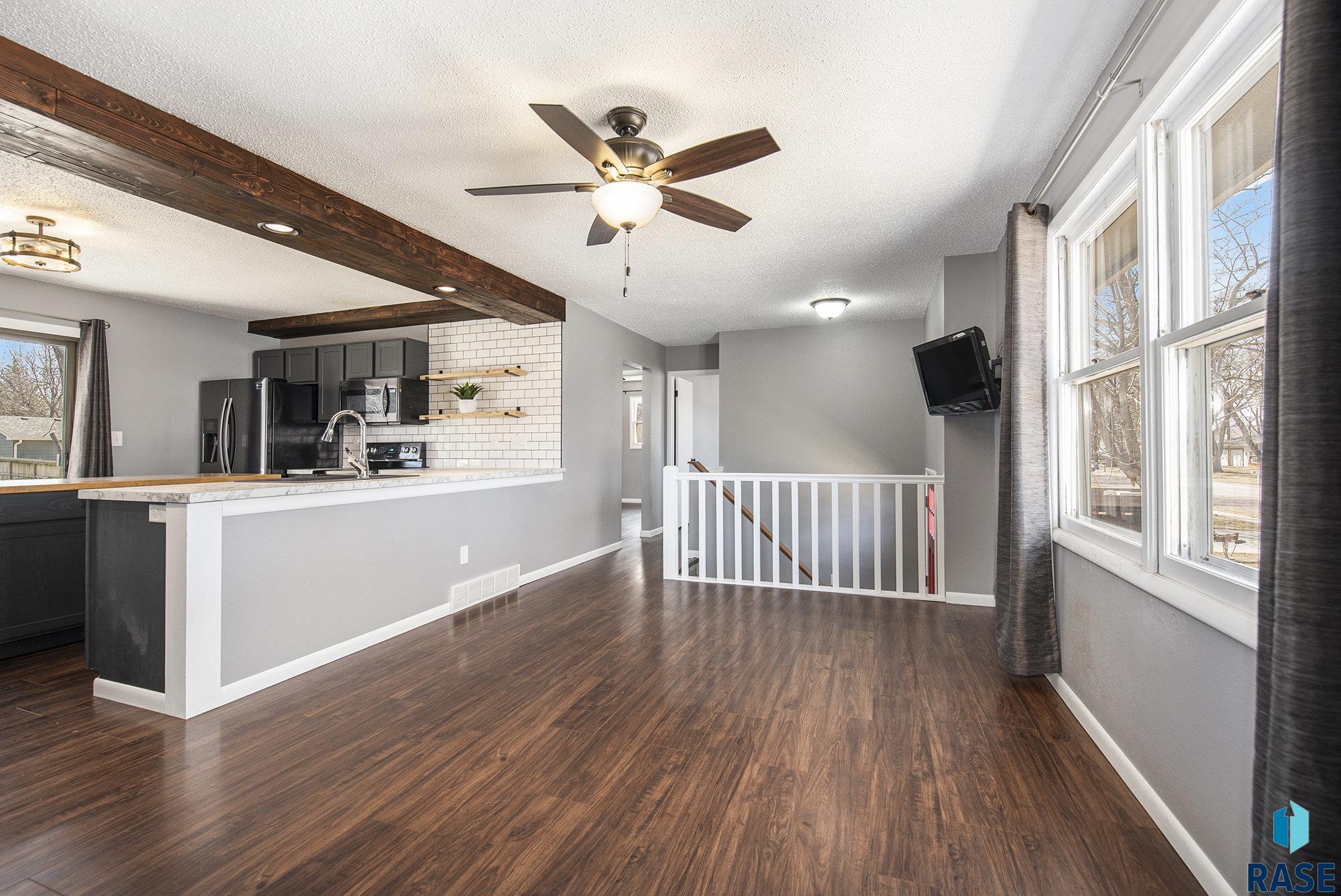 306 N Joseph Ave Avenue, Tea, South Dakota image 8