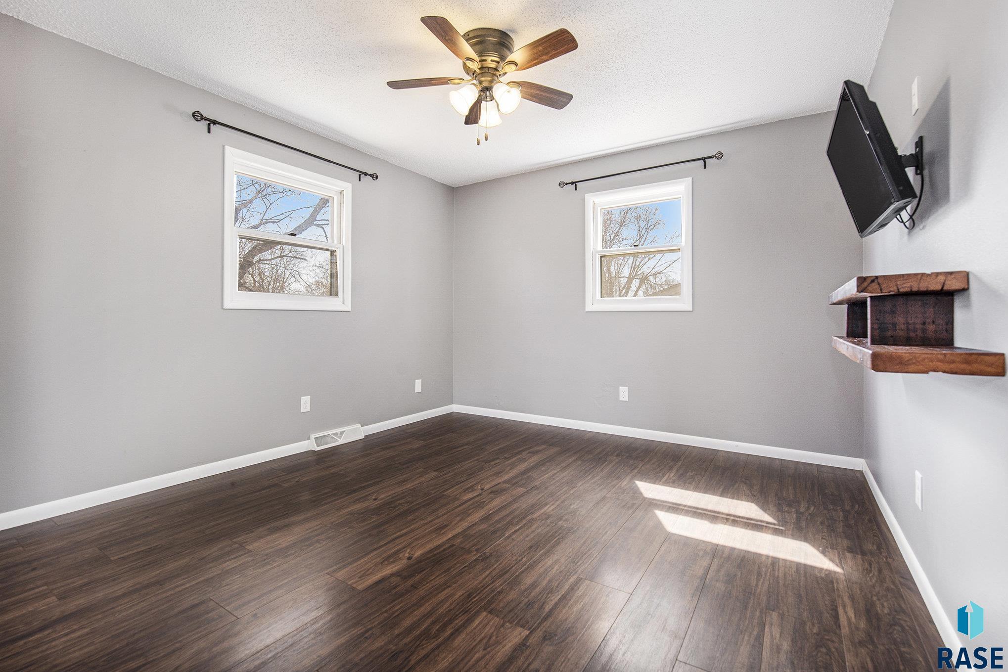 306 N Joseph Ave Avenue, Tea, South Dakota image 12