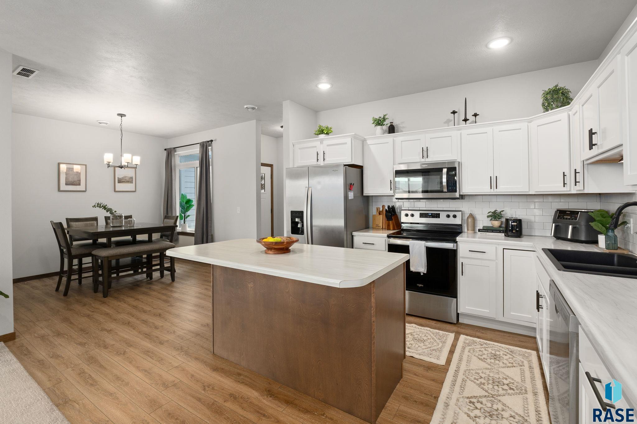 8162 E Tencate Pl Place, Sioux Falls, South Dakota image 12