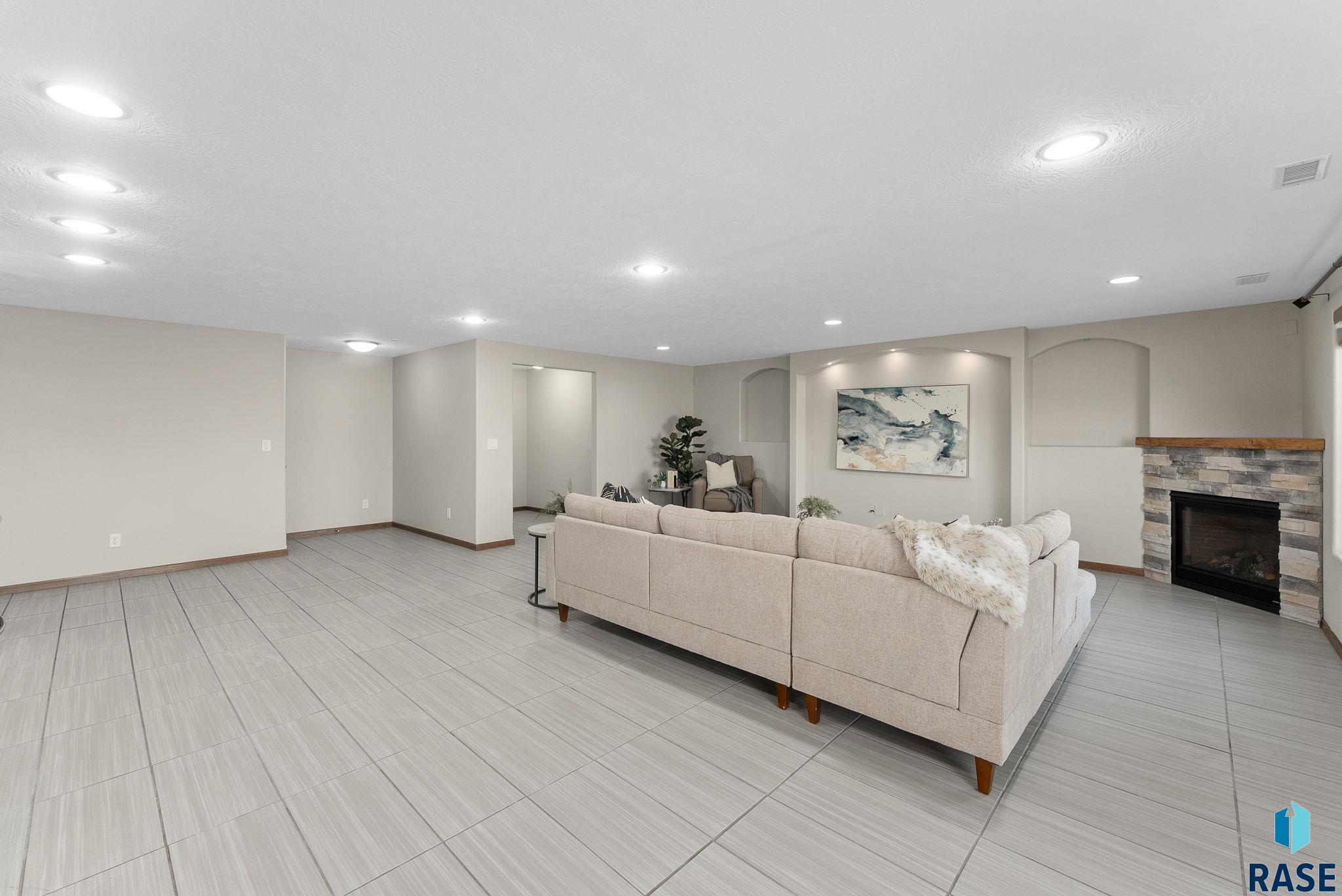 4200 W Mindy Cir Circle, Sioux Falls, South Dakota image 44