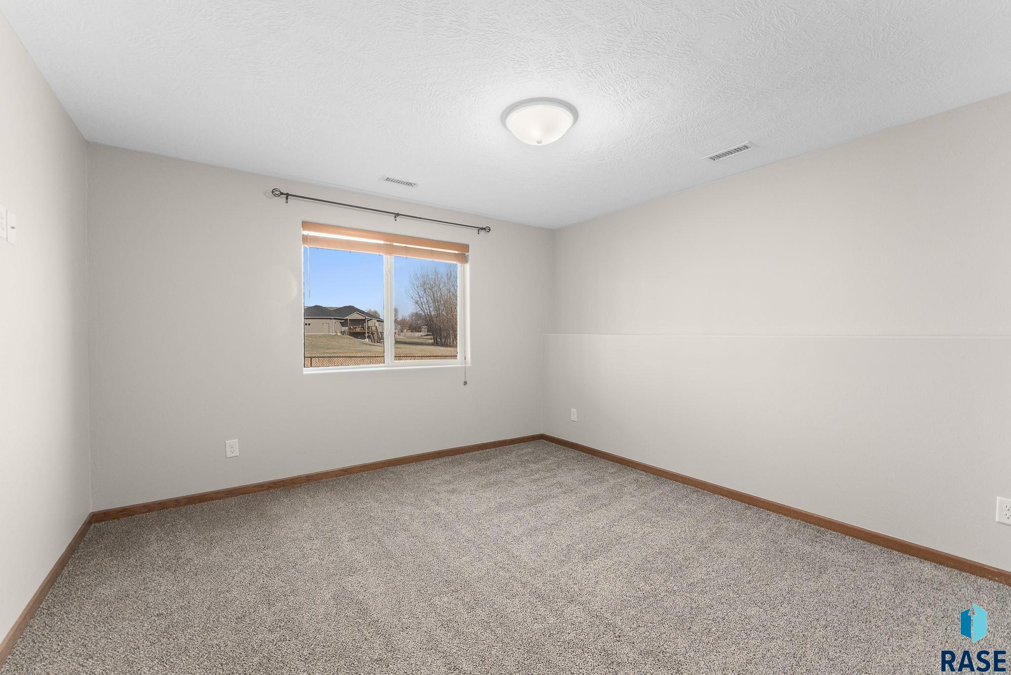 4200 W Mindy Cir Circle, Sioux Falls, South Dakota image 48