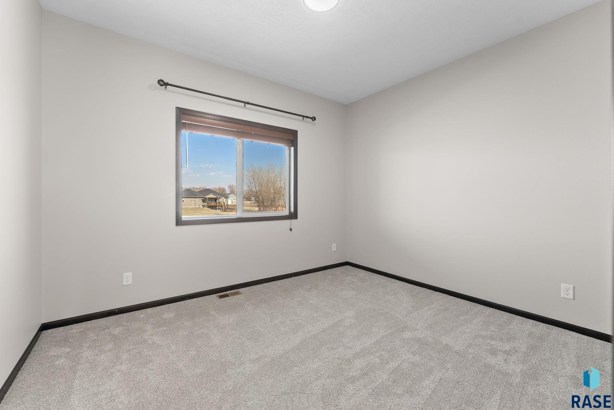 4200 W Mindy Cir Circle, Sioux Falls, South Dakota image 32