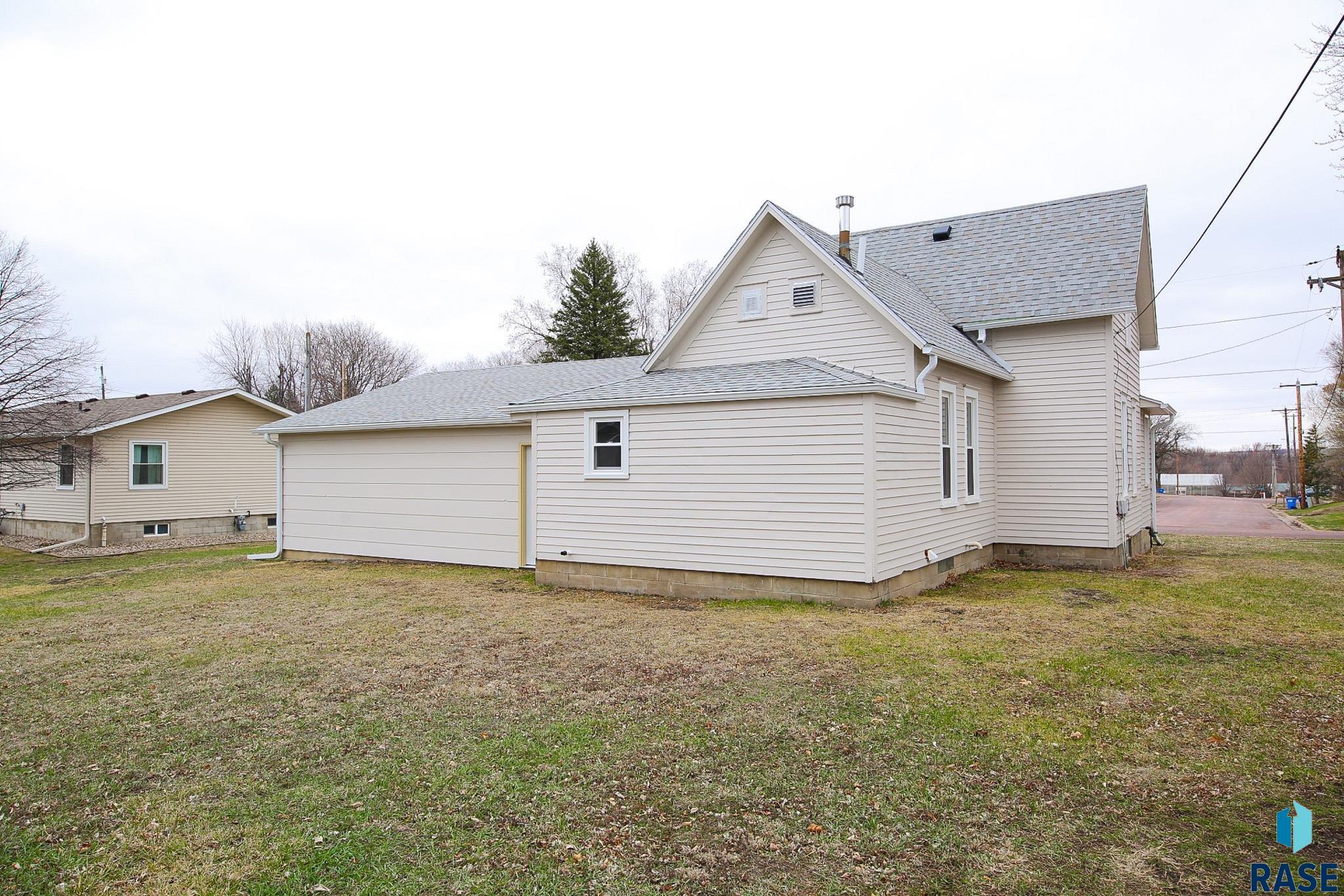 912 E 3rd St Street, Canton, South Dakota image 15