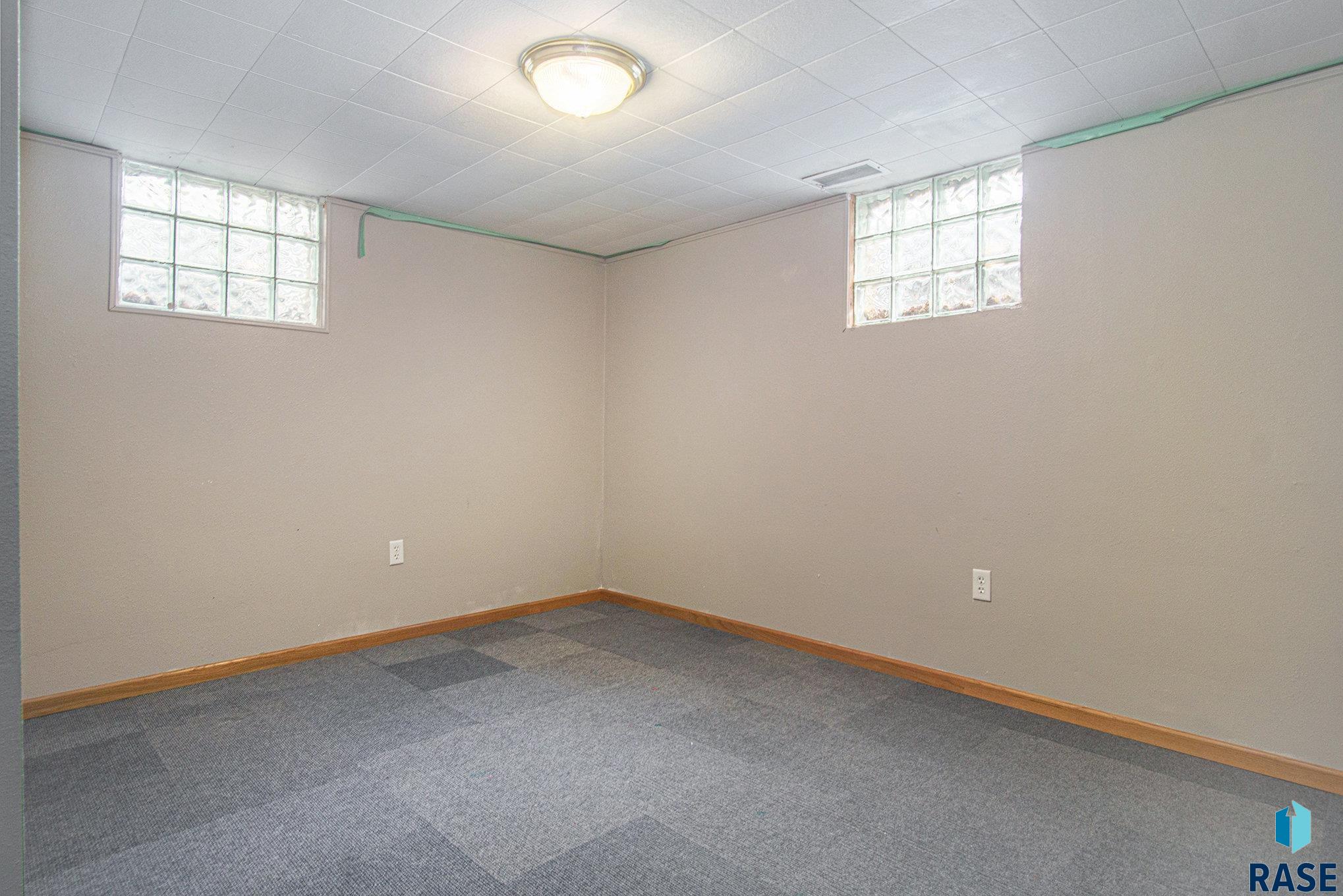 804 S Jessica Ave Avenue, Sioux Falls, New Jersey image 20