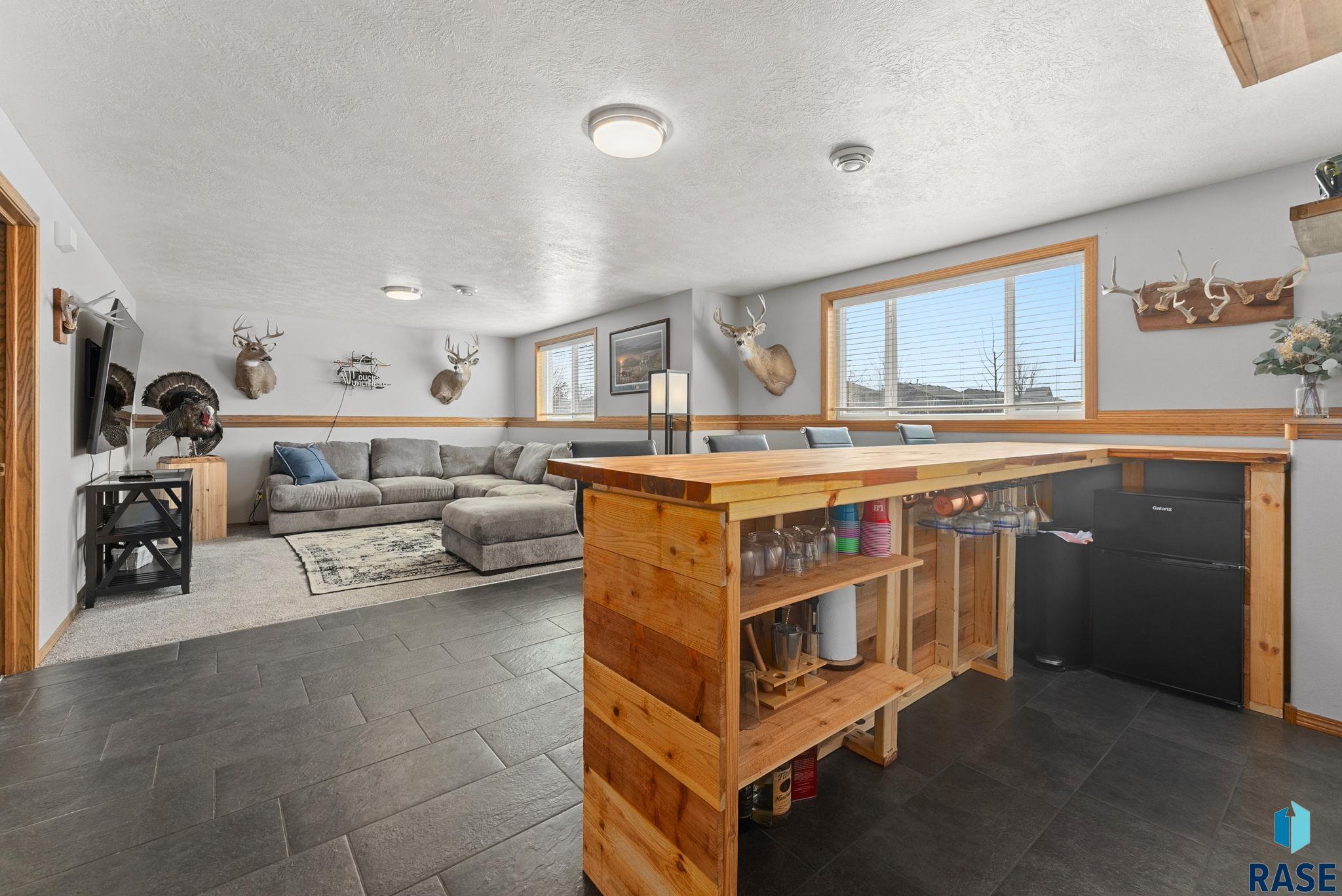 Sioux Falls, South Dakota 57106, United States, 3 Bedrooms Bedrooms, ,2 BathroomsBathrooms,Residential,Active,95747