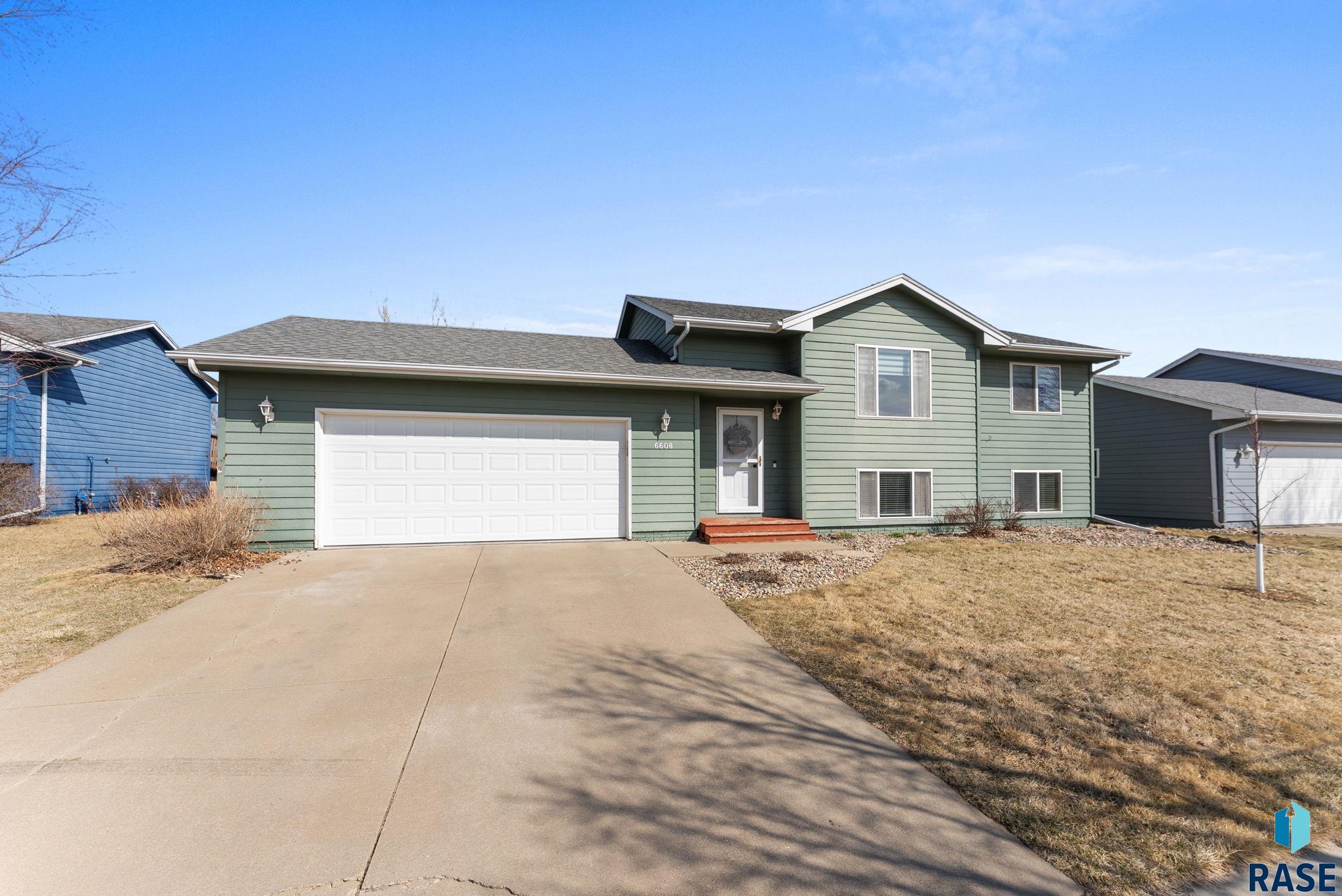 Sioux Falls, South Dakota 57106, United States, 3 Bedrooms Bedrooms, ,2 BathroomsBathrooms,Residential,Active,95747